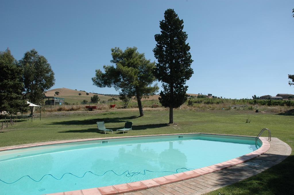 Agriturismo Pian Dei Pini Montiano  Bagian luar foto